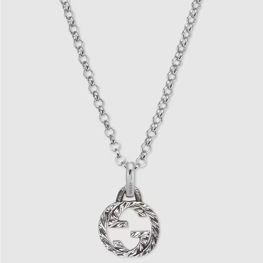 NIB✨ Gucci 925 Sterling Silver Interlocking pendant necklace